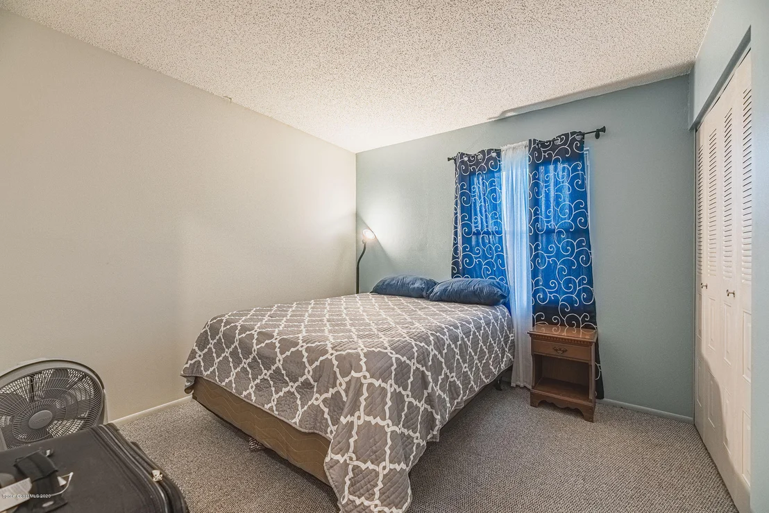 Photo of 997 Cadillac Drive NE