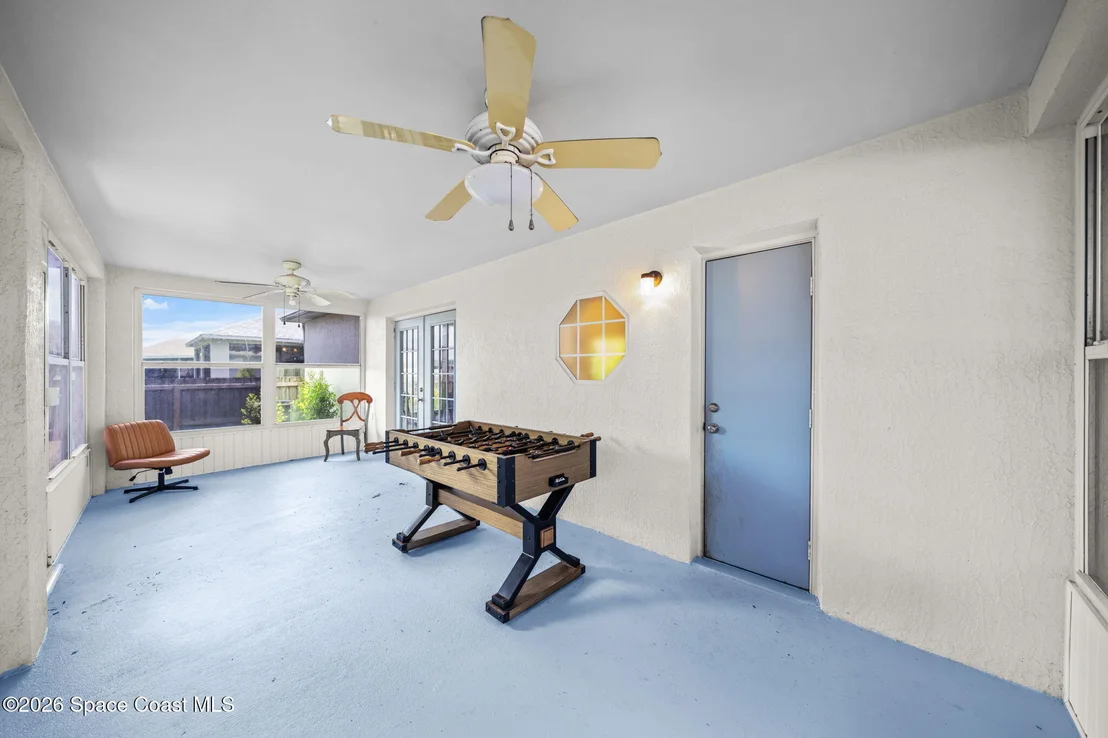 Photo of 1272 White Oak Circle