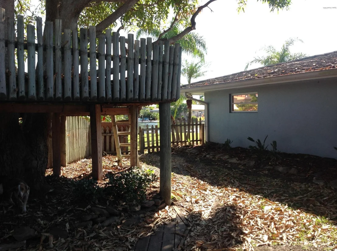 Photo of 427 Brightwaters Drive
