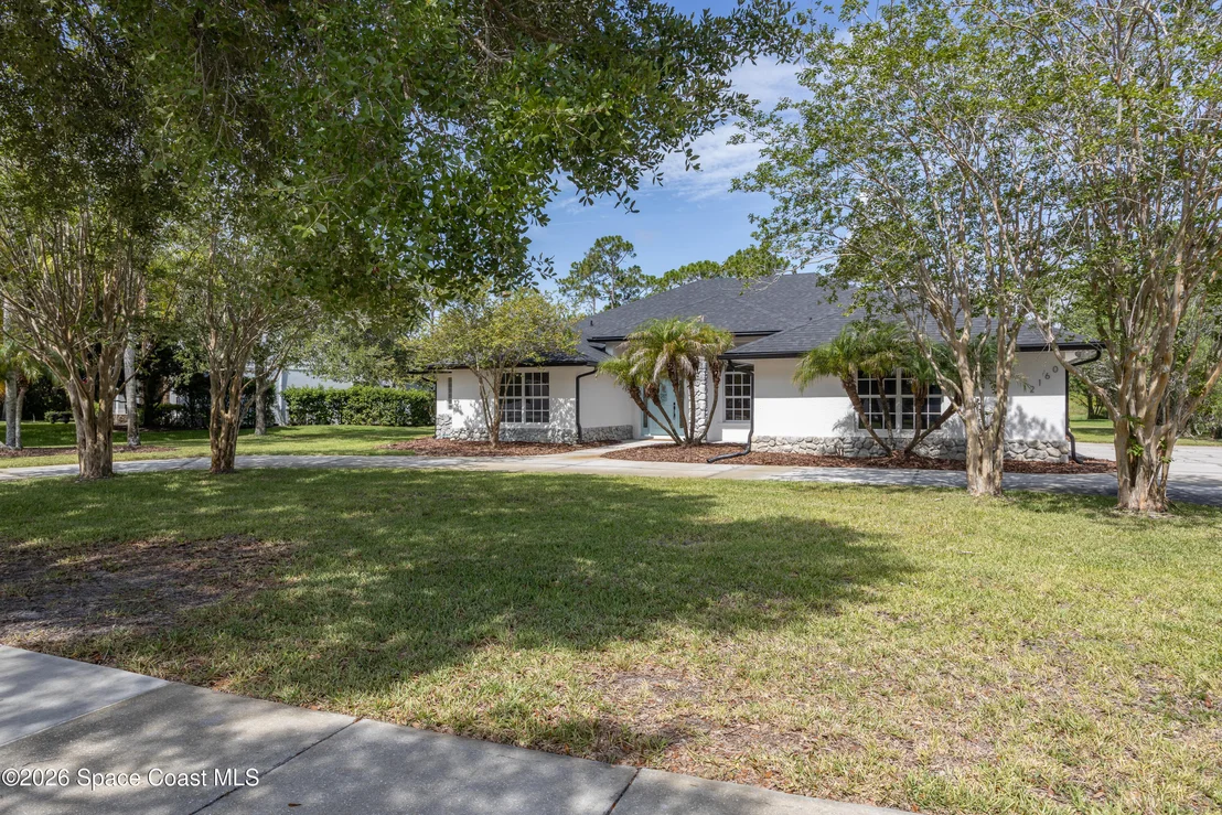 Photo of 2160 Windbrook Drive SE