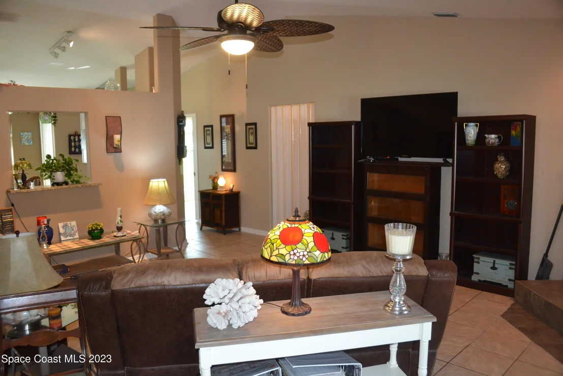 Photo of 834 Honeysuckle Drive
