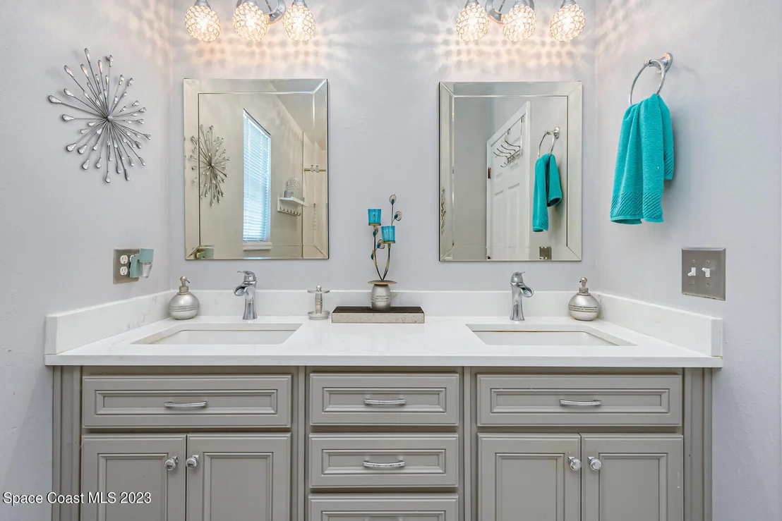 Photo of 3309 Lake View Circle