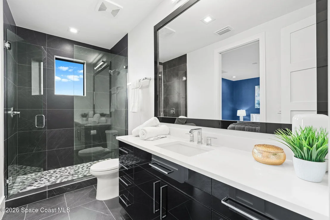 Photo of 3618 Lake Adelaide Place