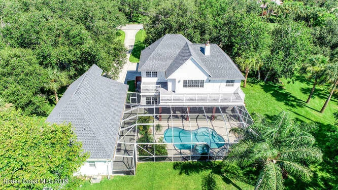 Photo of 2241 Royal Oaks Drive