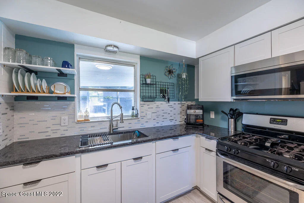 Photo of 1369 Estridge Drive