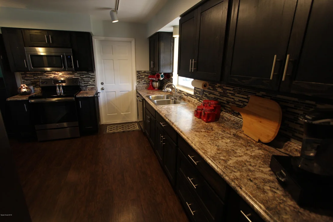 Photo of 983 Sarazen Drive