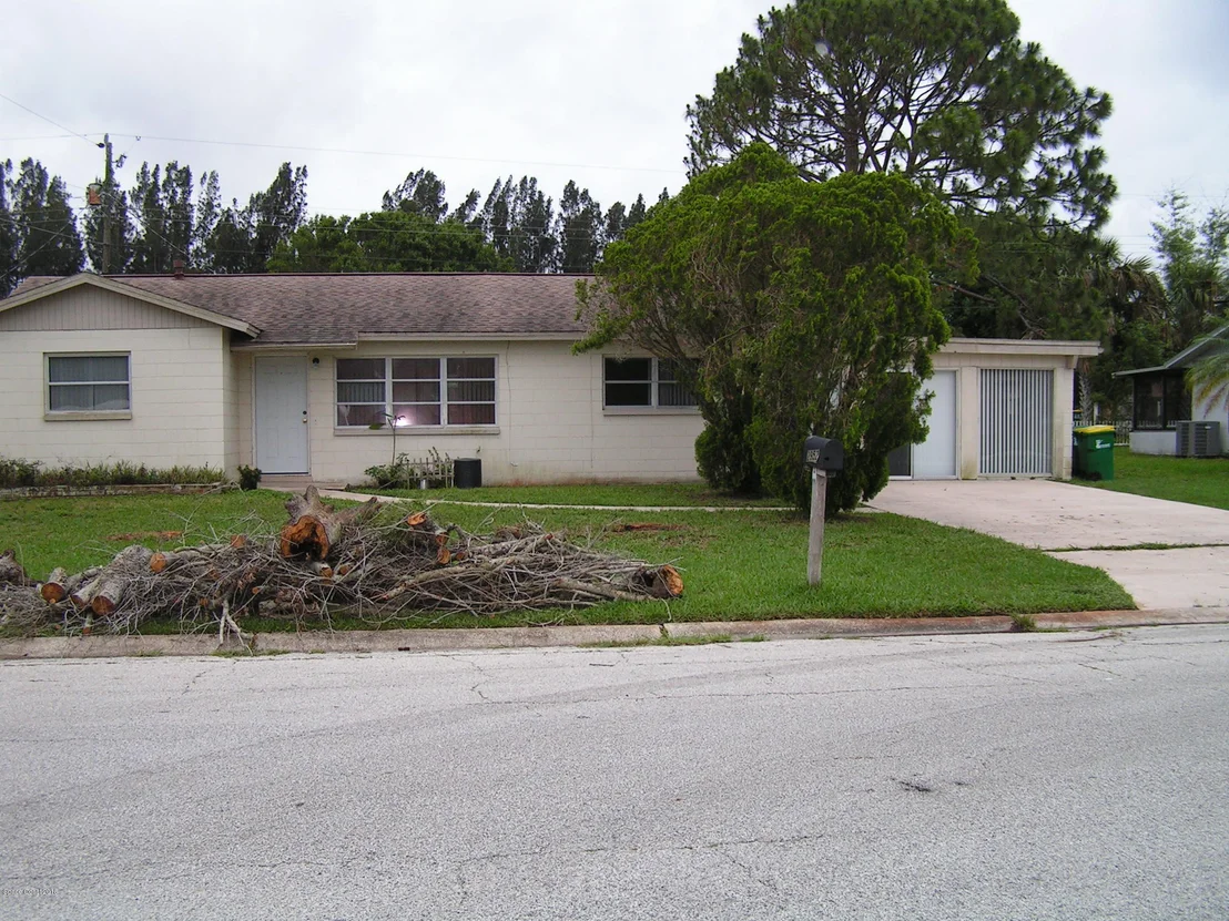 Photo of 2952 Matthew Drive
