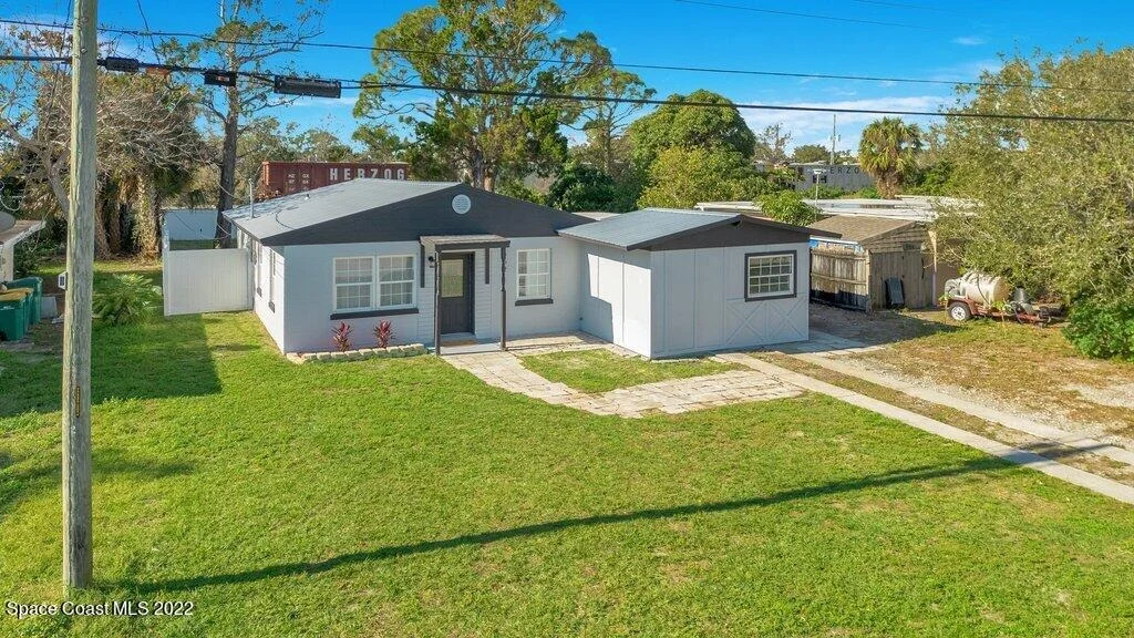 Photo of 652 Wisteria Drive