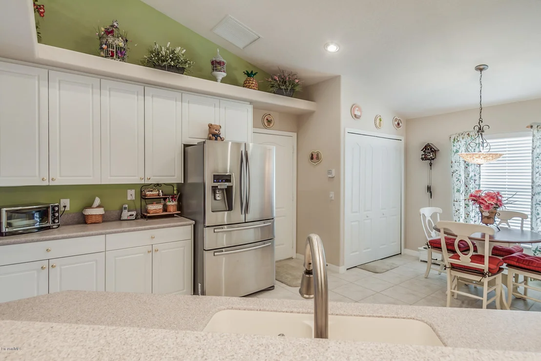 Photo of 6864 Renshaw Drive
