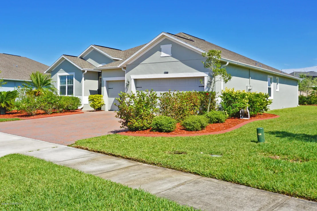 Photo of 6122 Goleta Circle