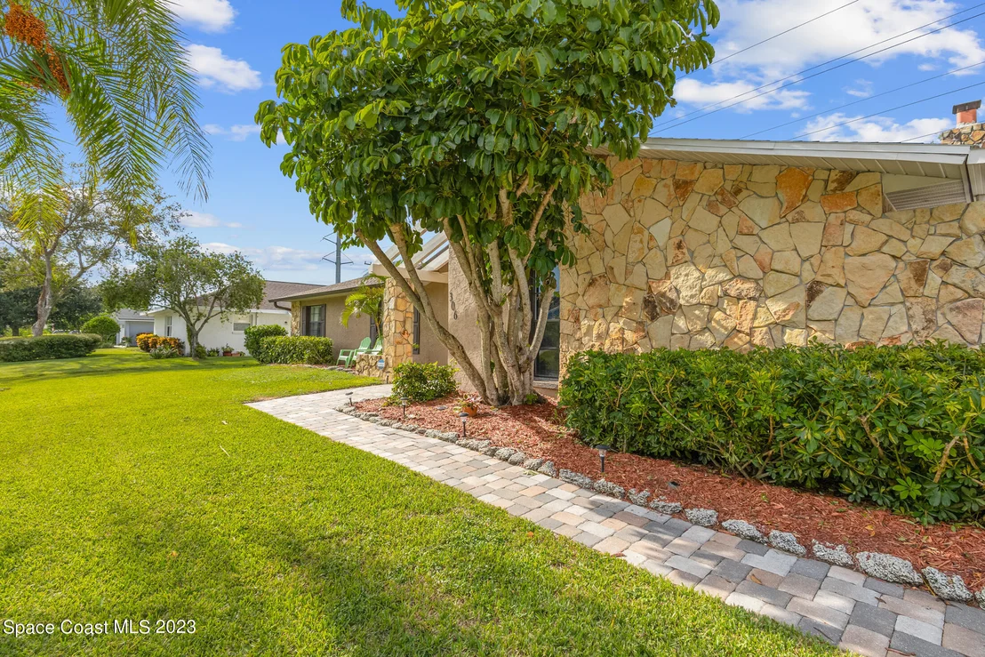 Photo of 306 Forest Hill Drive
