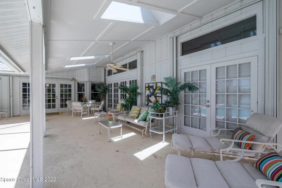 Photo of 686 Rossmoor Circle