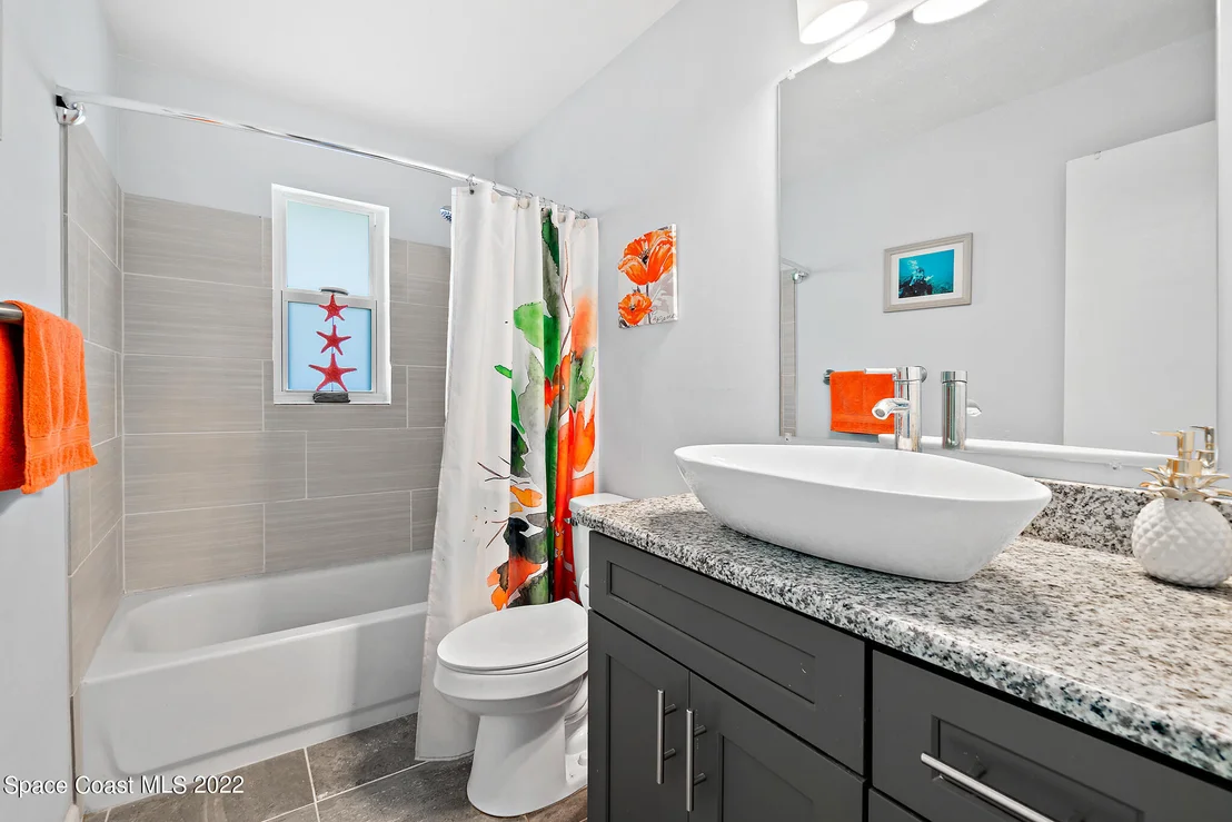 Photo of 1051 Fenway Drive