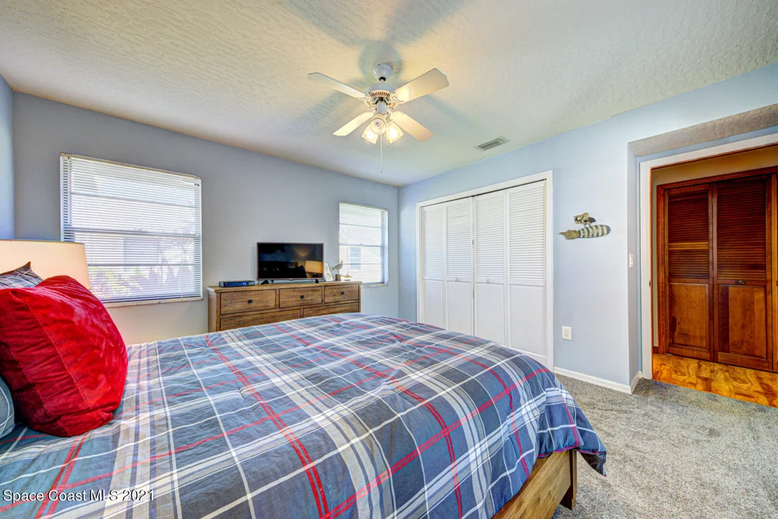Photo of 873 Ridge Lake Drive