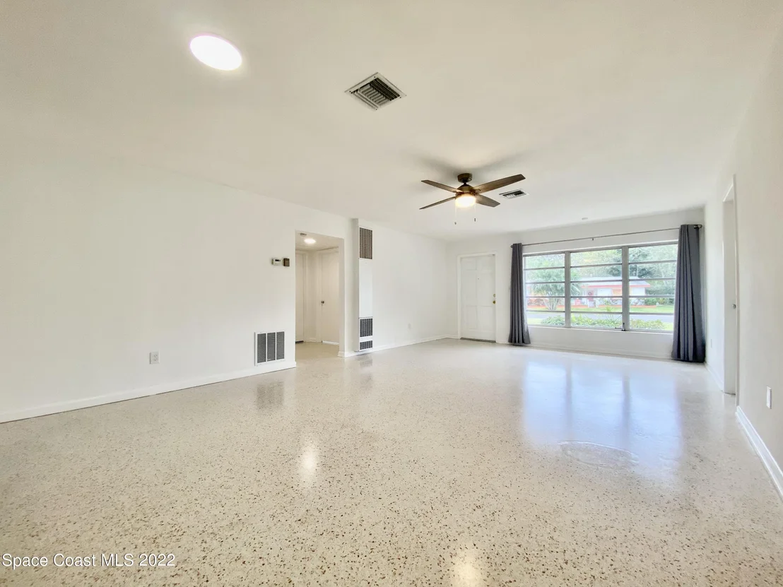 Photo of 2332 Saint Andrews Circle