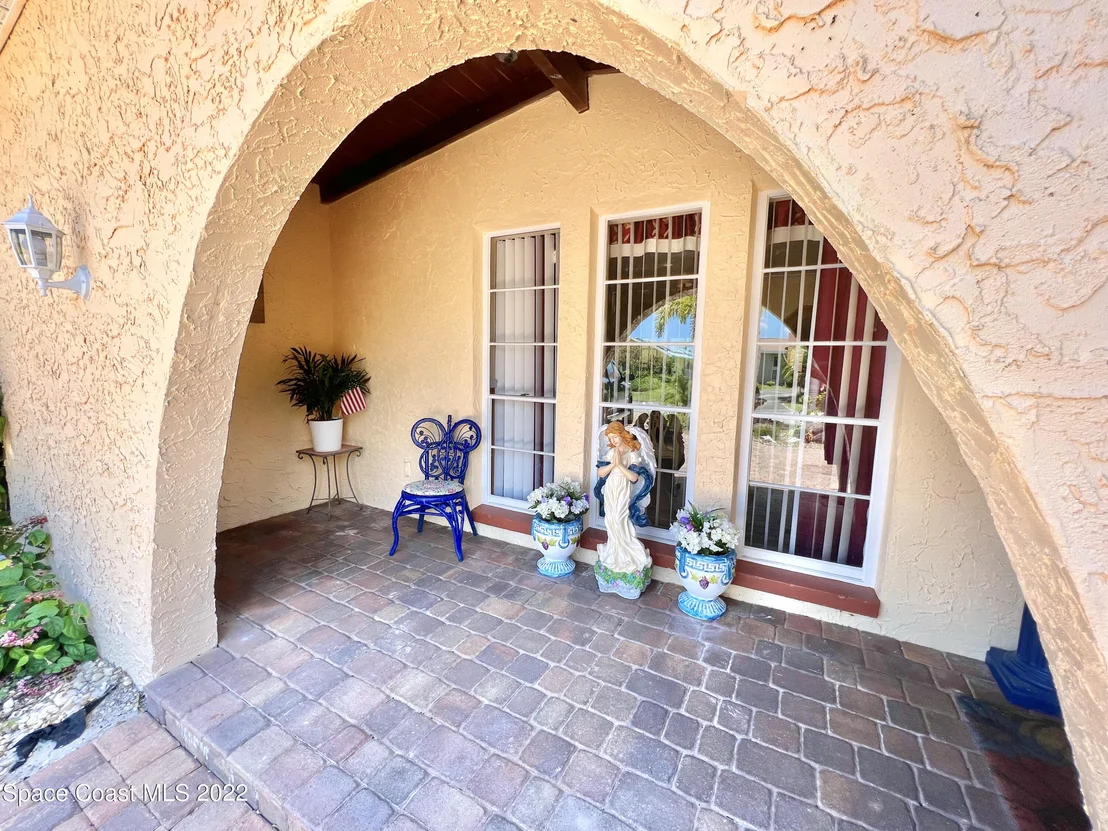 Photo of 16 Sloop Drive
