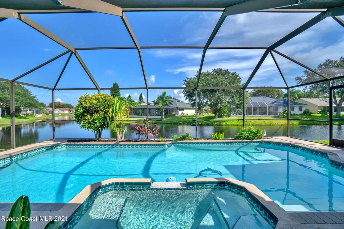 Photo of 1214 Walnut Grove Way