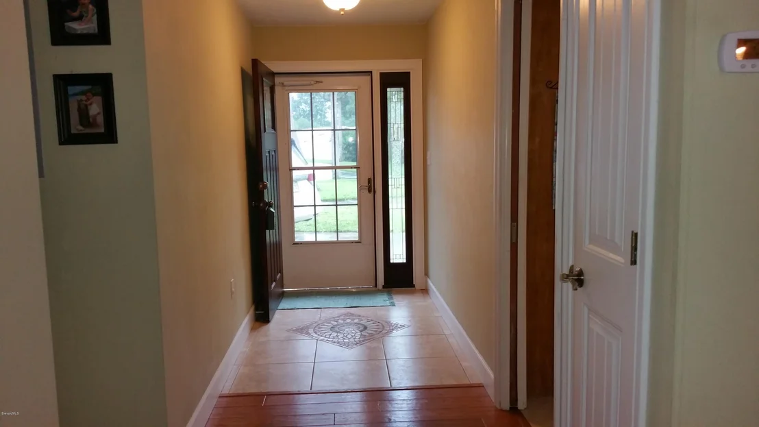 Photo of 451 Crescent Drive