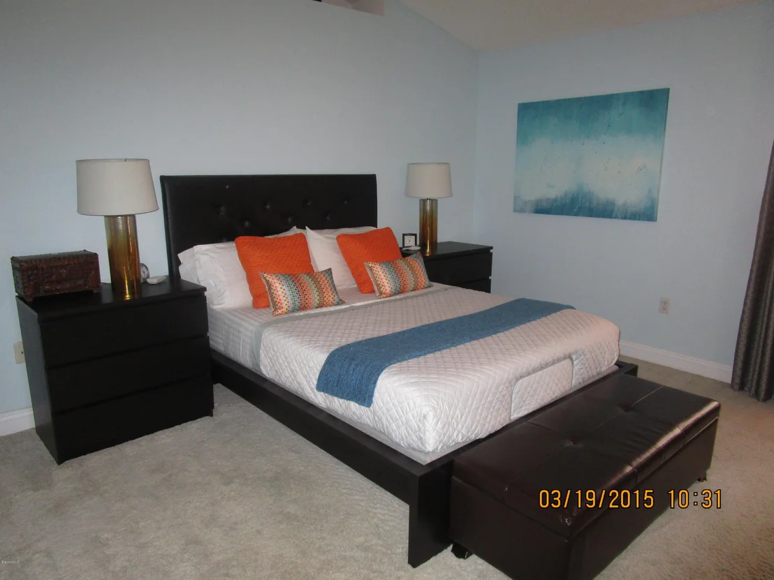 Photo of 1170 White Oak Circle