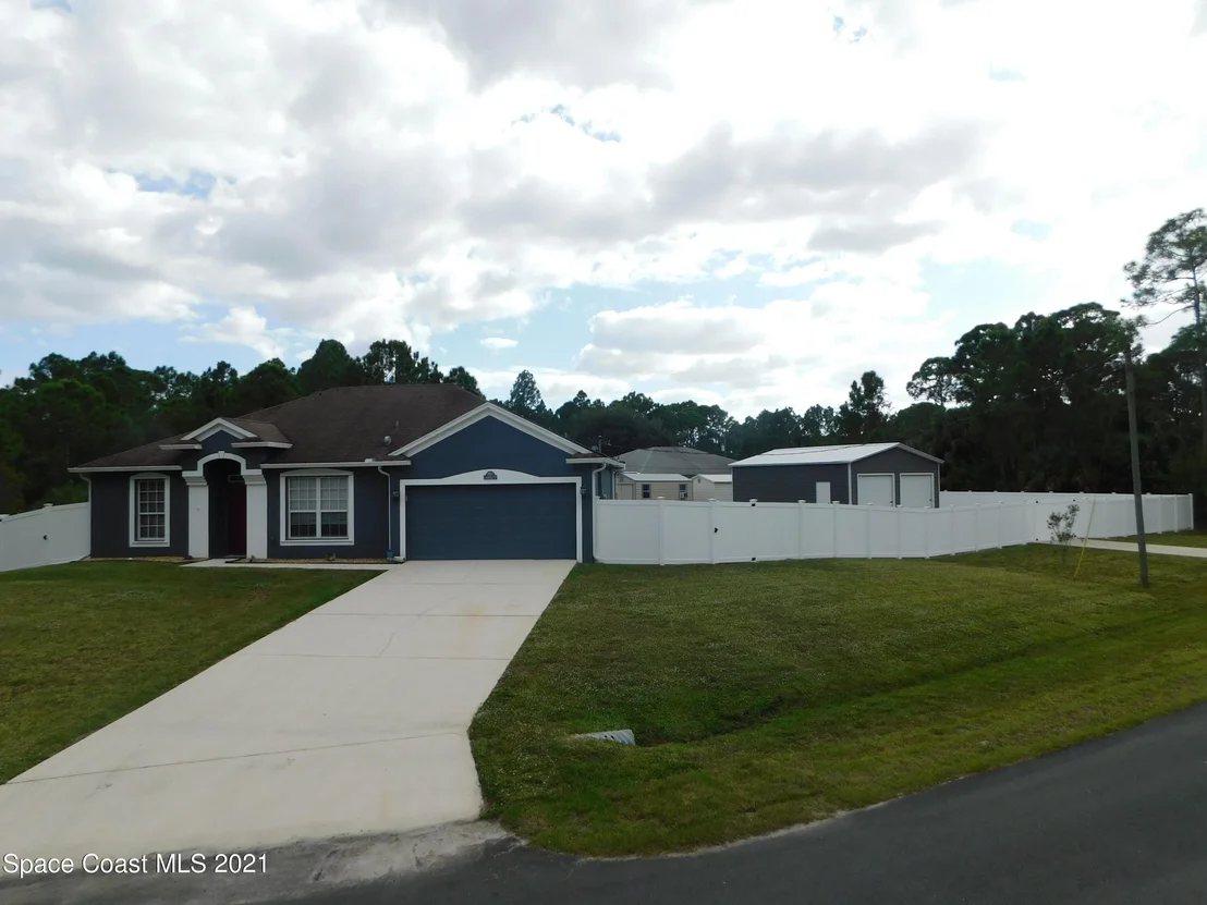 Photo of 236 Dailey Street SE