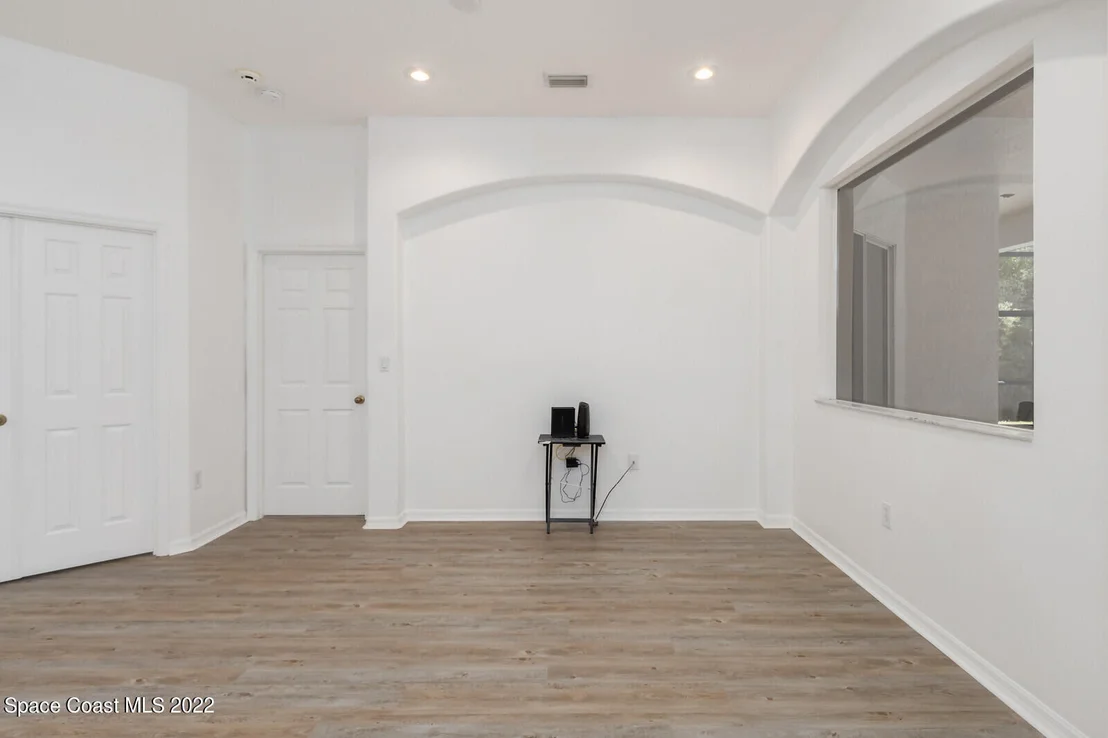 Photo of 2670 Washington Street