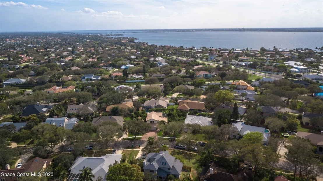 Photo of 569 Hummingbird Drive