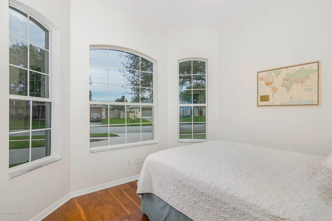 Photo of 1184 Meadow Lake Road