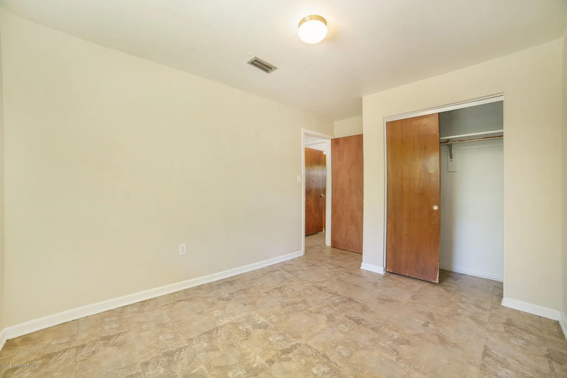 Photo of 906 Bristol Drive