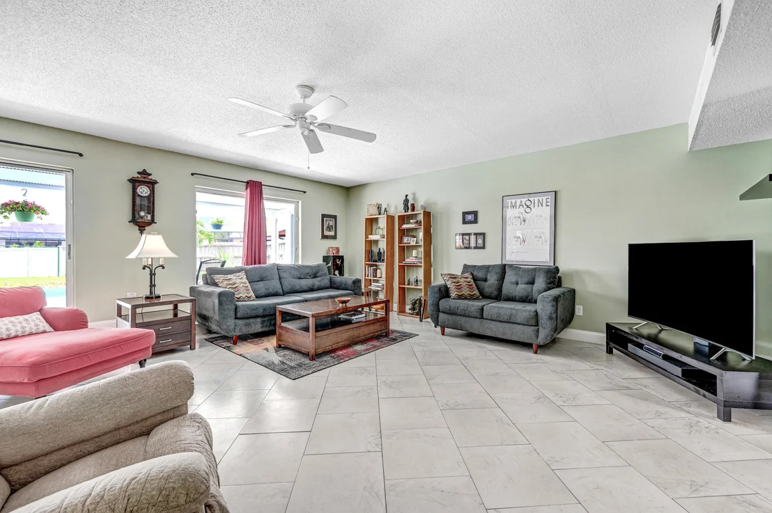 Photo of 798 Montclair Road NE