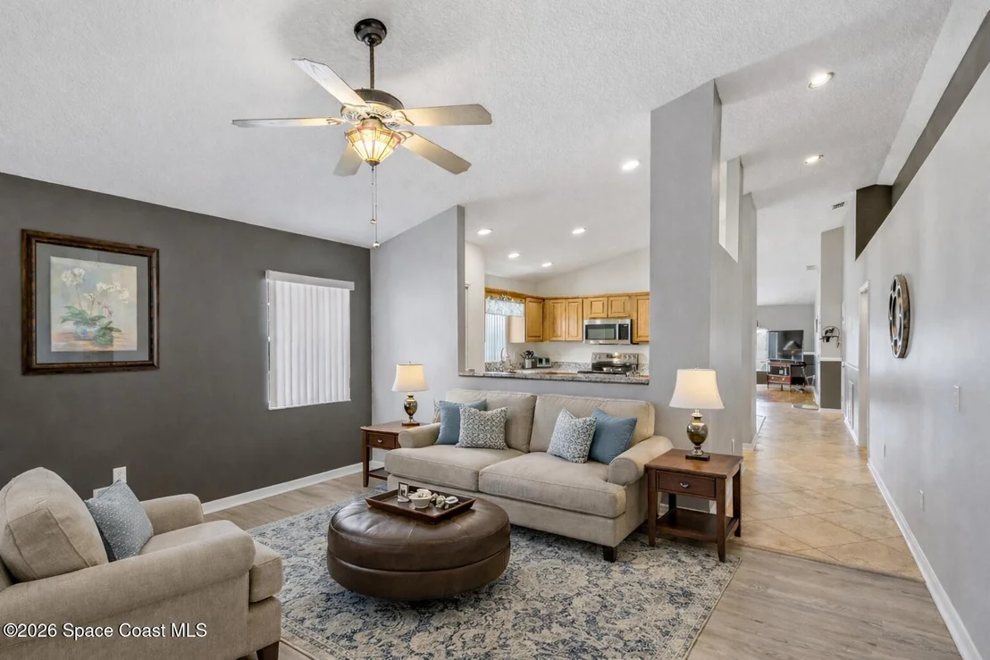Photo of 934 S Fork Circle