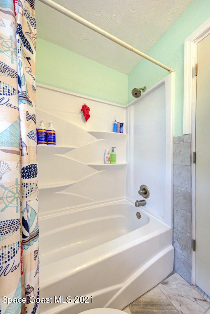 Photo of 1611 Cambridge Drive
