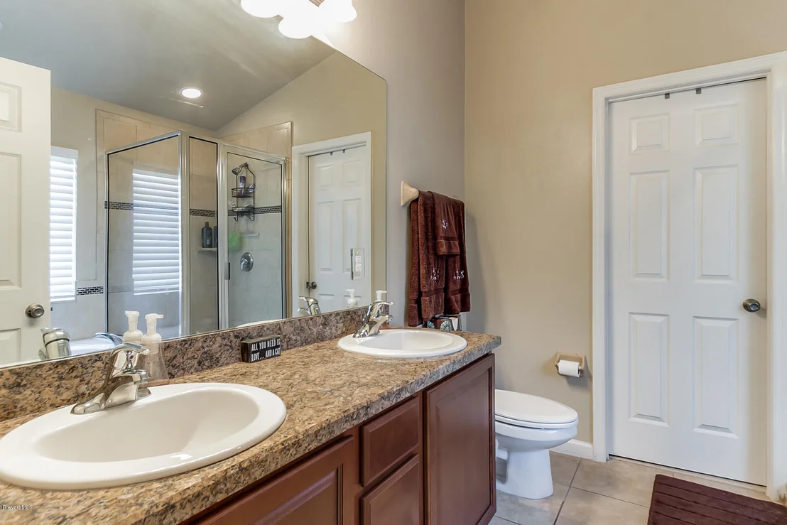 Photo of 956 Whetstone Place
