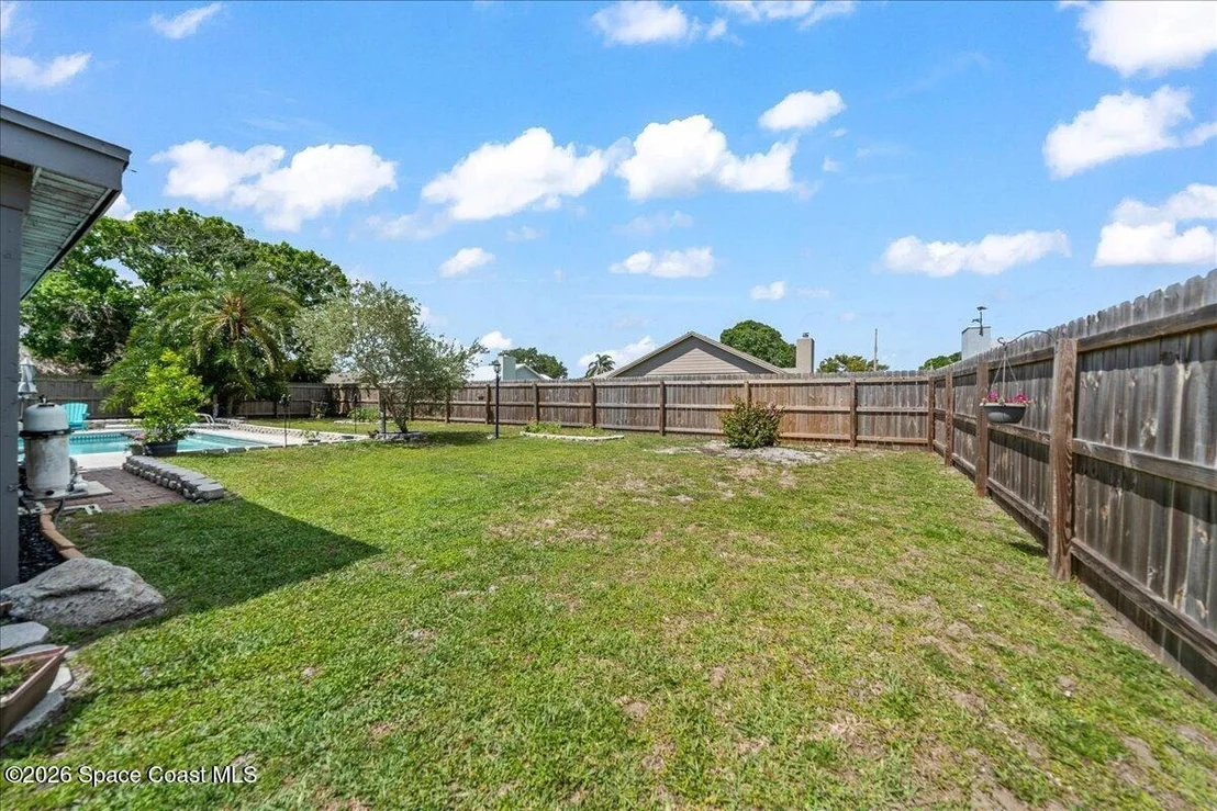 Photo of 2594 Longwood Boulevard