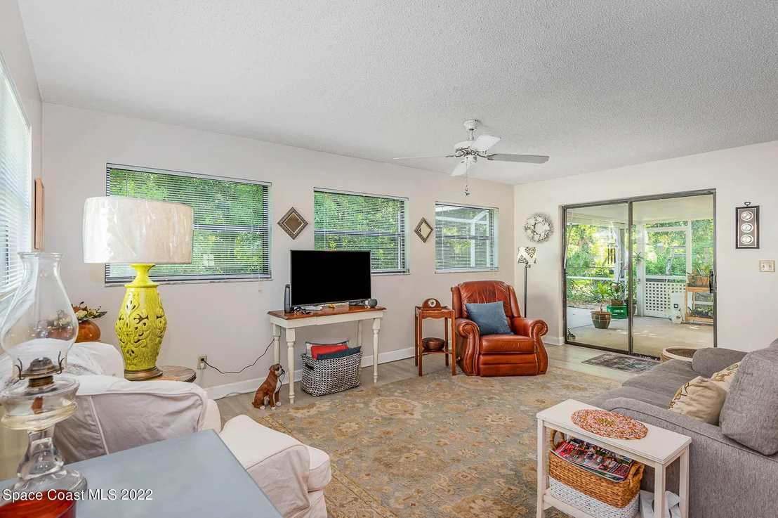 Photo of 5460 Friendly Street