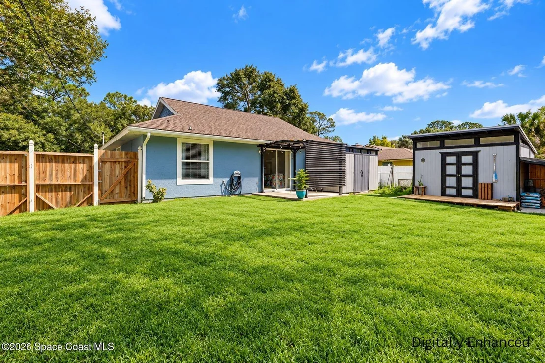 Photo of 6385 4th Place