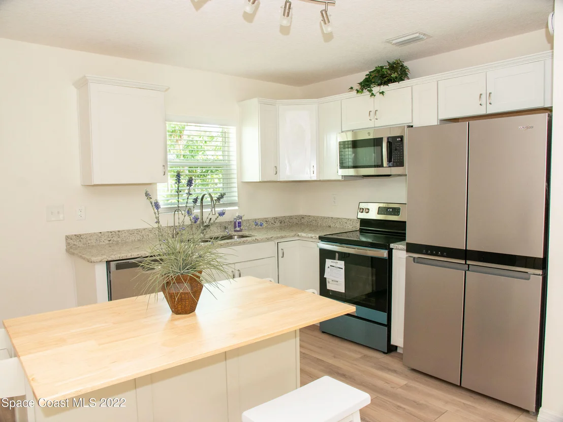 Photo of 1034 Carlton Drive