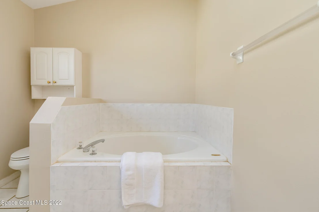 Photo of 1076 Pine Creek Circle NE