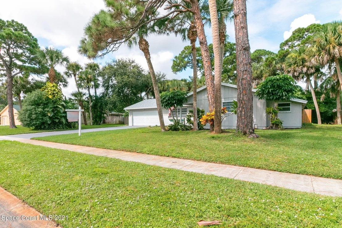 Photo of 603 Dundee Circle