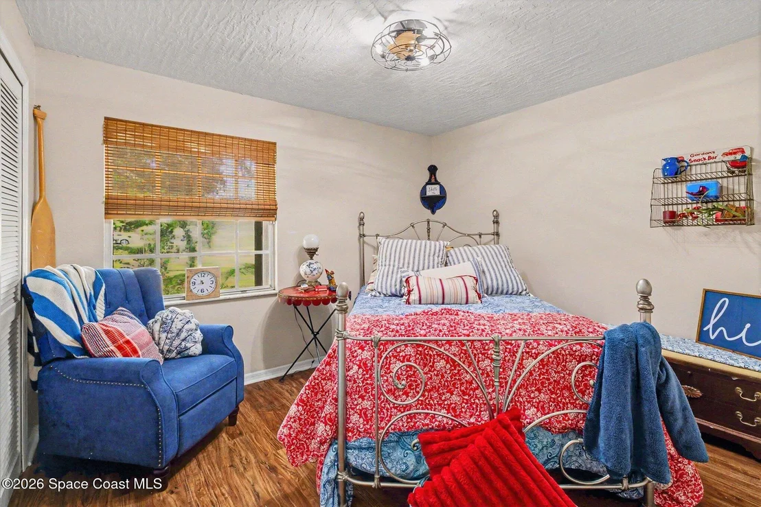 Photo of 1051 Mandarin Drive NE