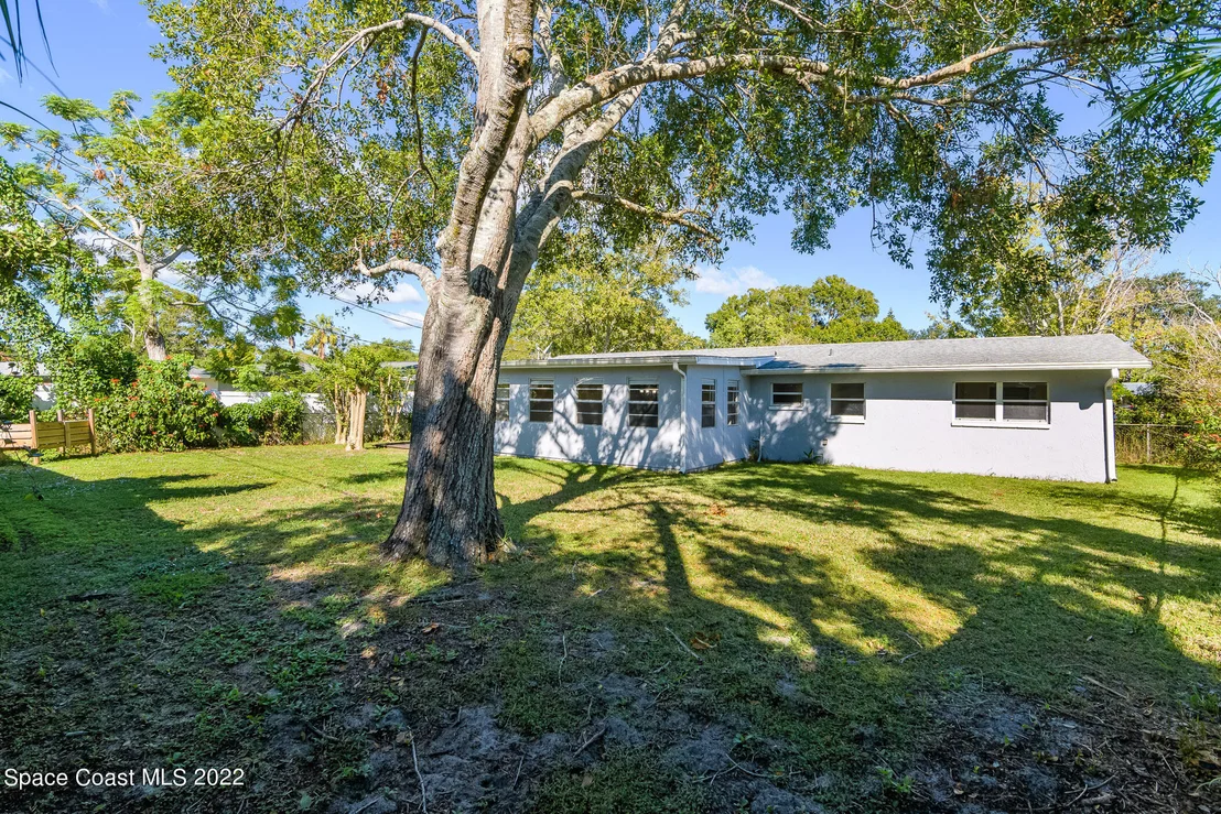 Photo of 2437 Leewood Boulevard