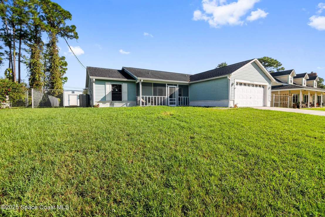 Photo of 5730 Friendly Street