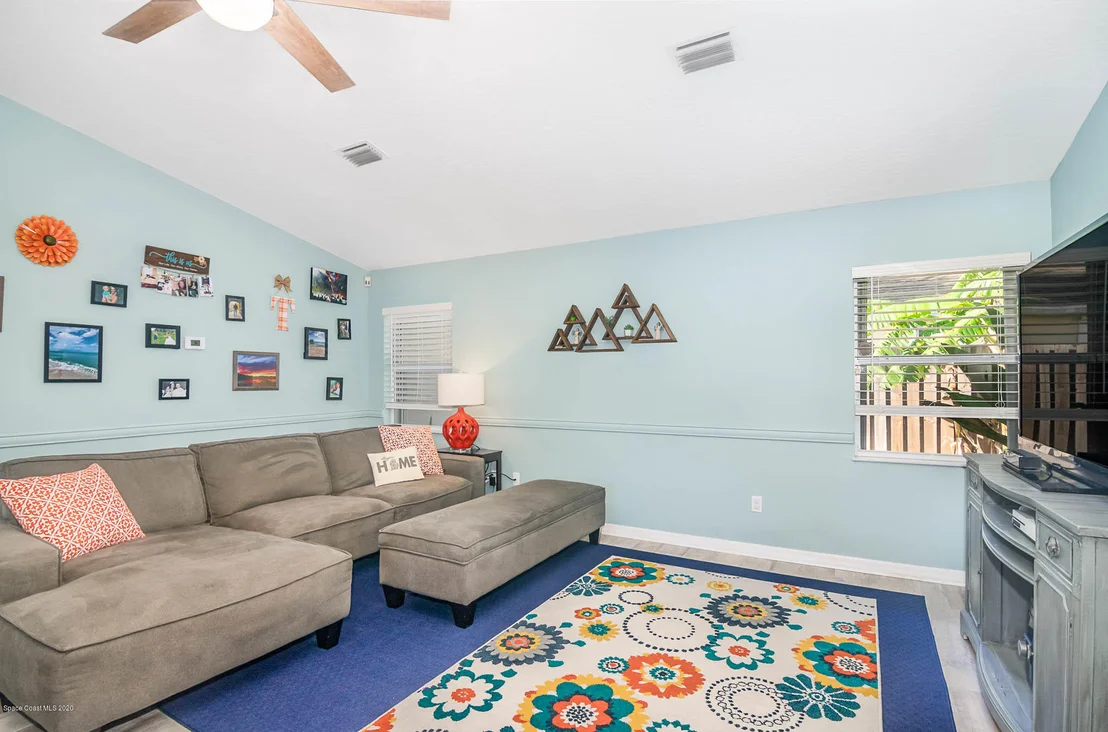 Photo of 779 Carnation Drive