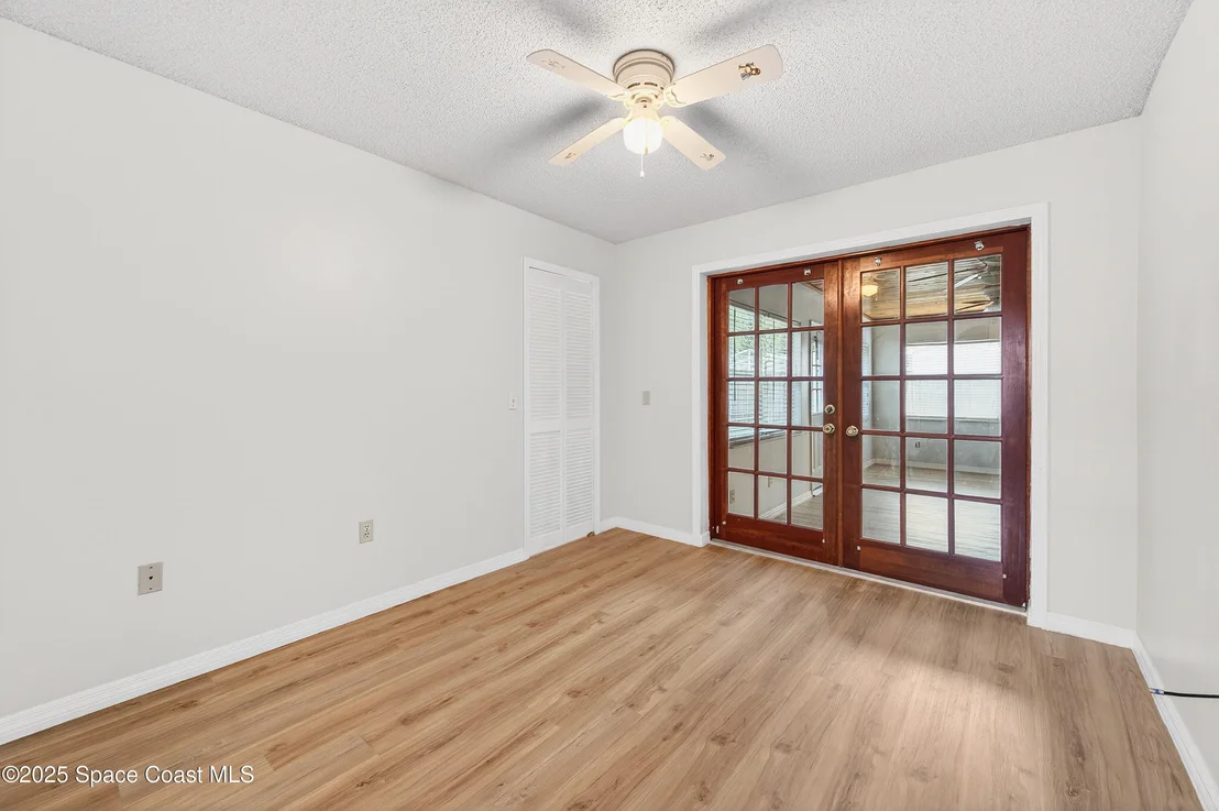 Photo of 4859 Horton Street