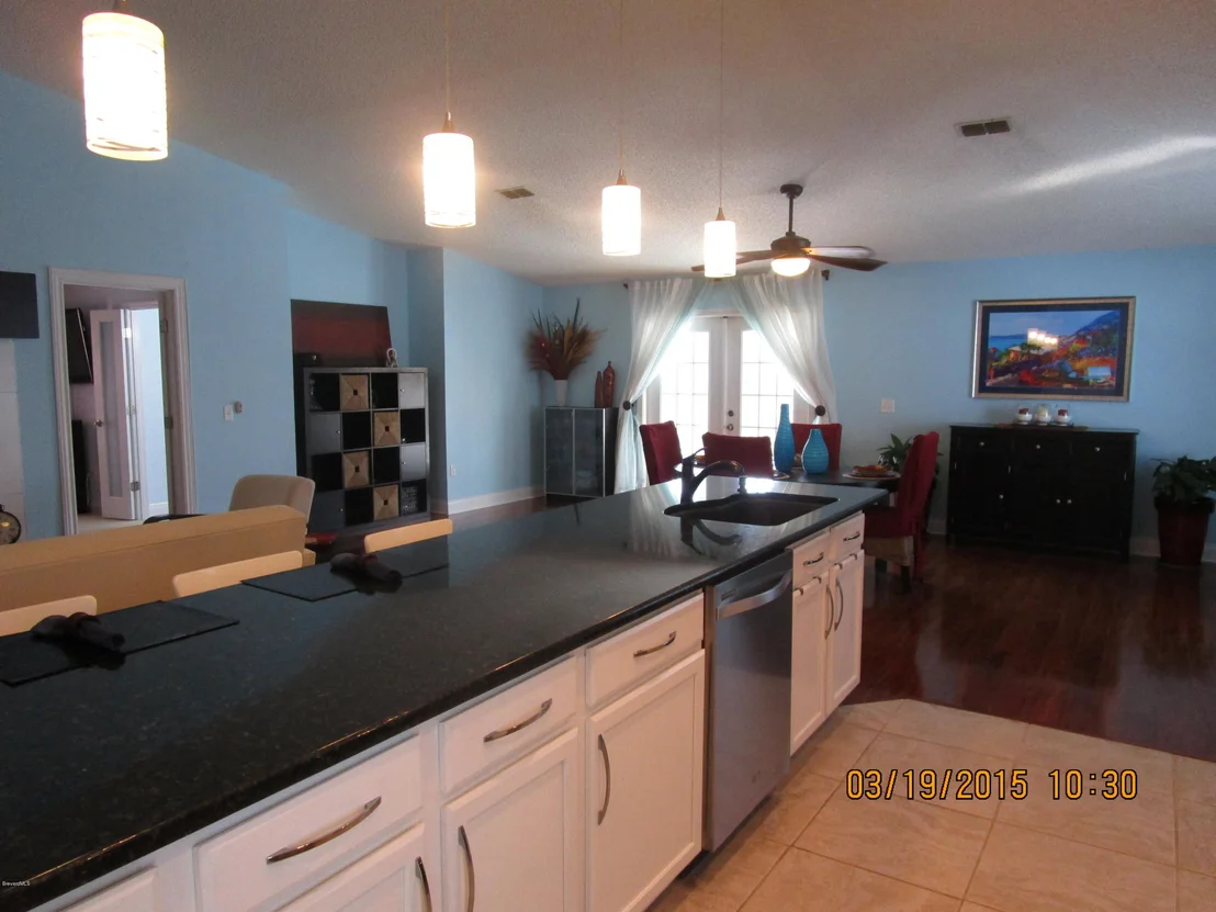 Photo of 1170 White Oak Circle