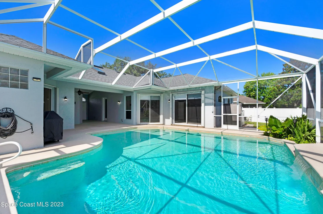 Photo of 1421 Whitman Drive