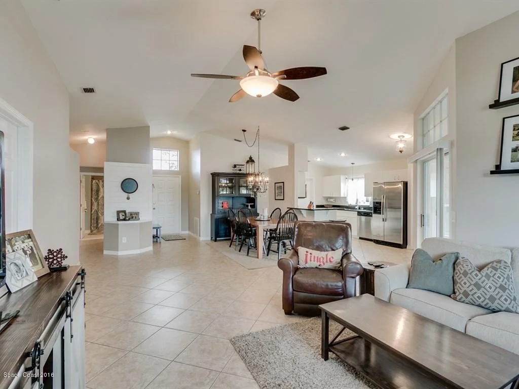Photo of 8035 Bracken Lane