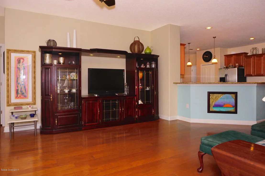 Photo of 6122 Goleta Circle