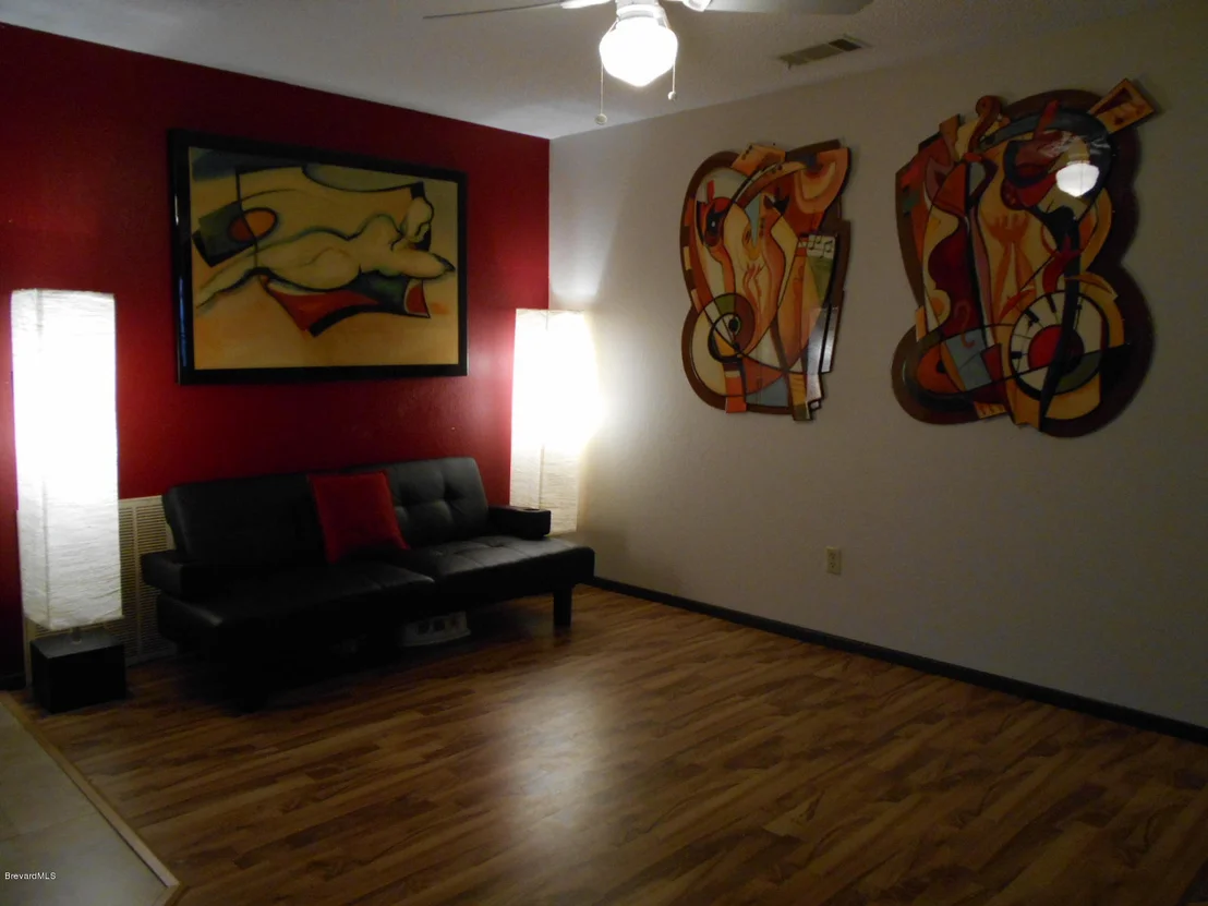 Photo of 612 Cornell Avenue
