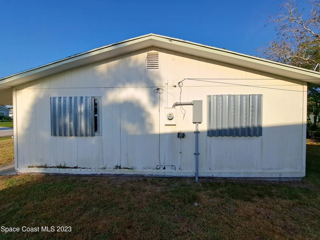 Photo of 925 Gulfstream Avenue