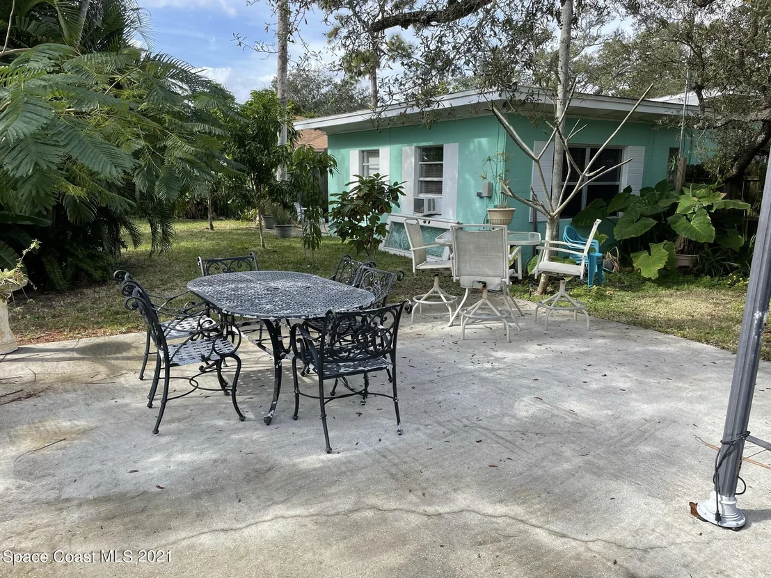 Photo of 1631 Old Colonial Way